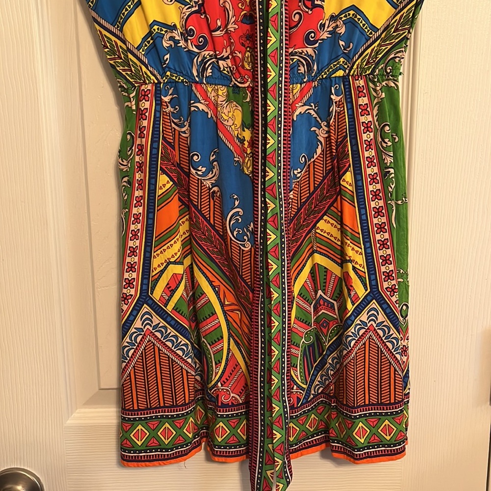 Geometric Patterned Tunic - Picture 3 of 7